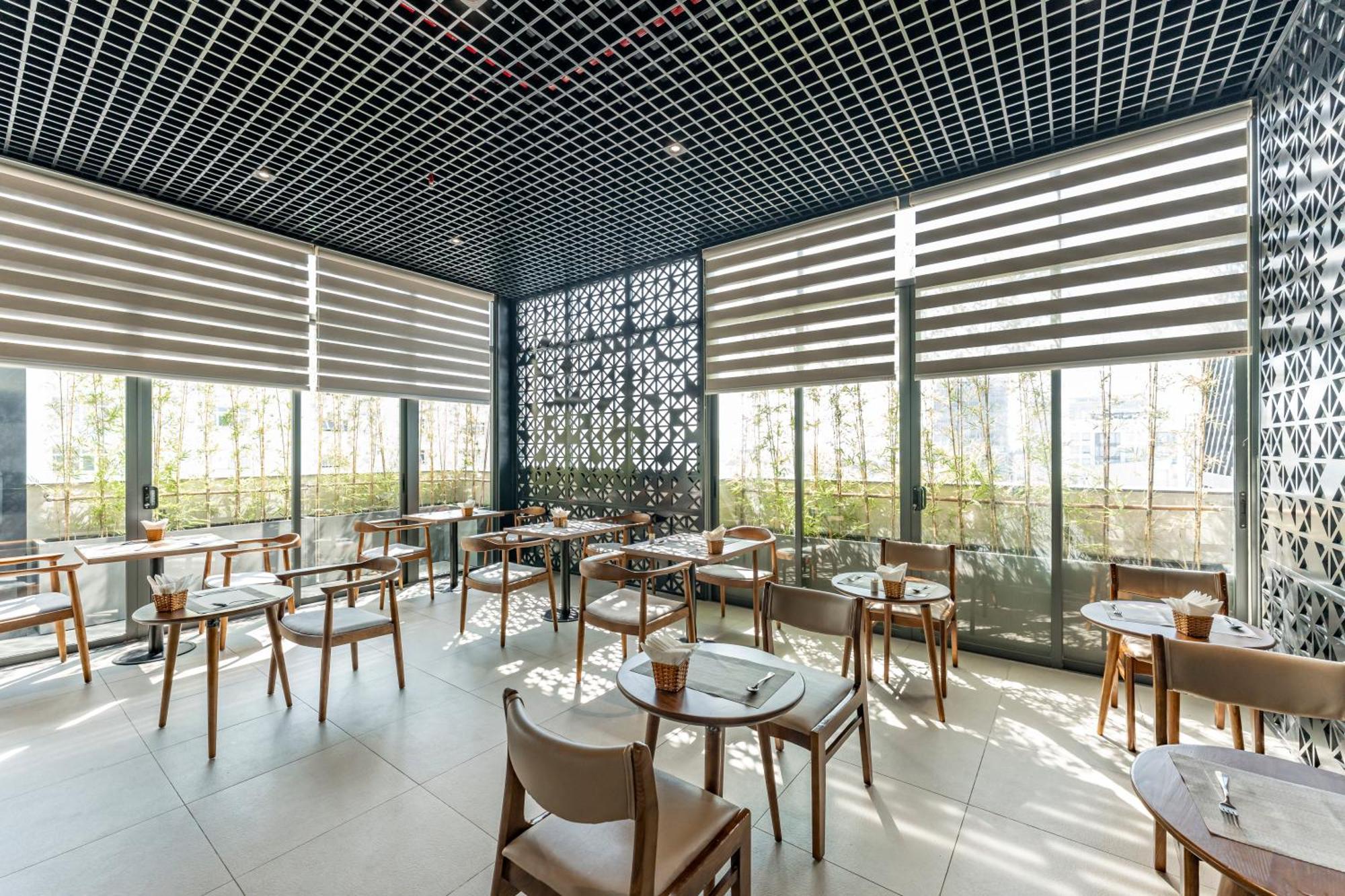 Thanh Long Hotel - Tra Khuc Хошимін Екстер'єр фото
