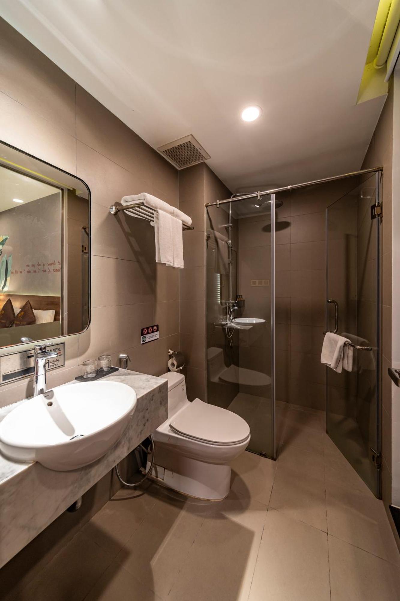 Thanh Long Hotel - Tra Khuc Хошимін Екстер'єр фото